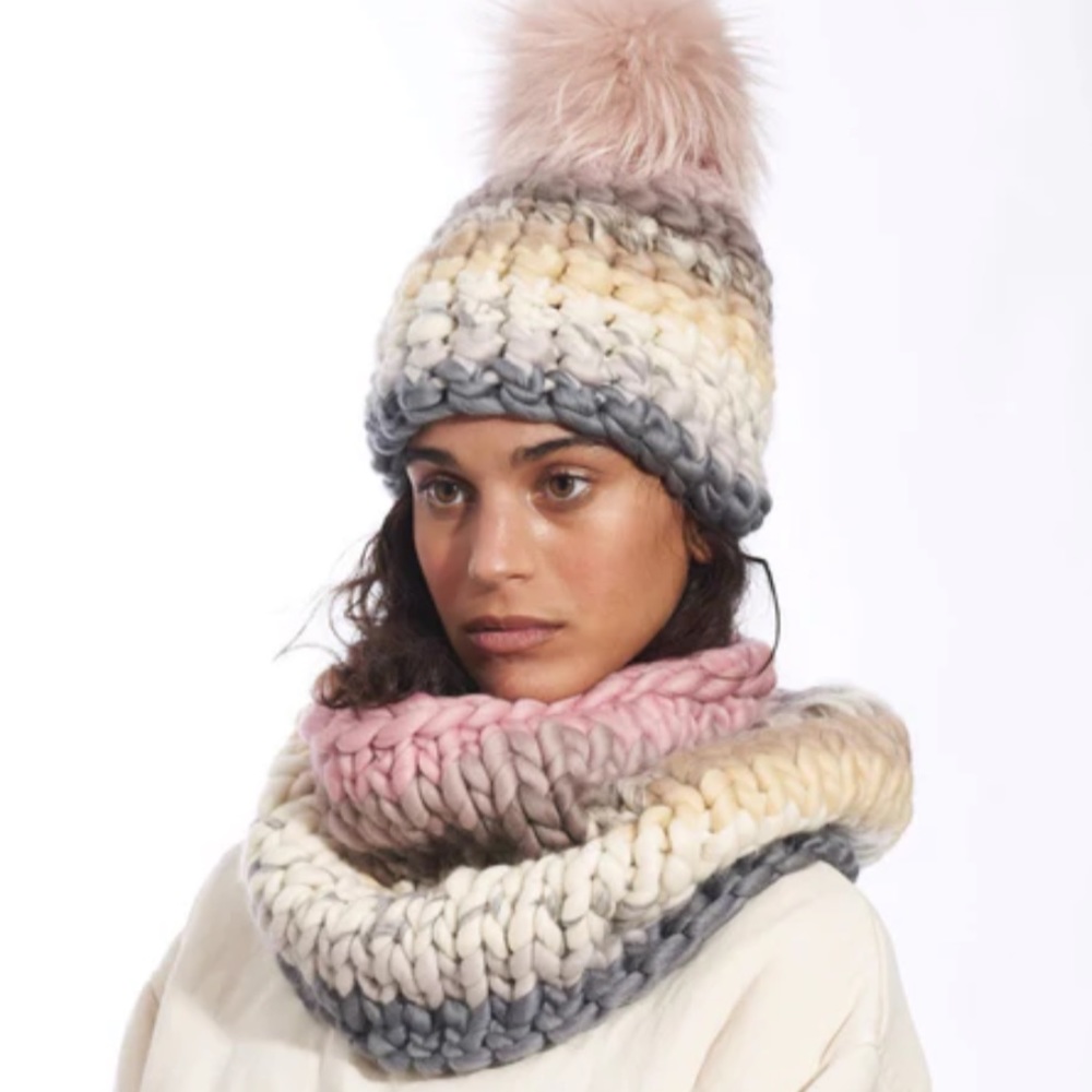 Mischa Lampert Chunky Knit Scarf and Beanie Set